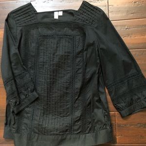 3/4 sleeve blouse with beautiful stitching details